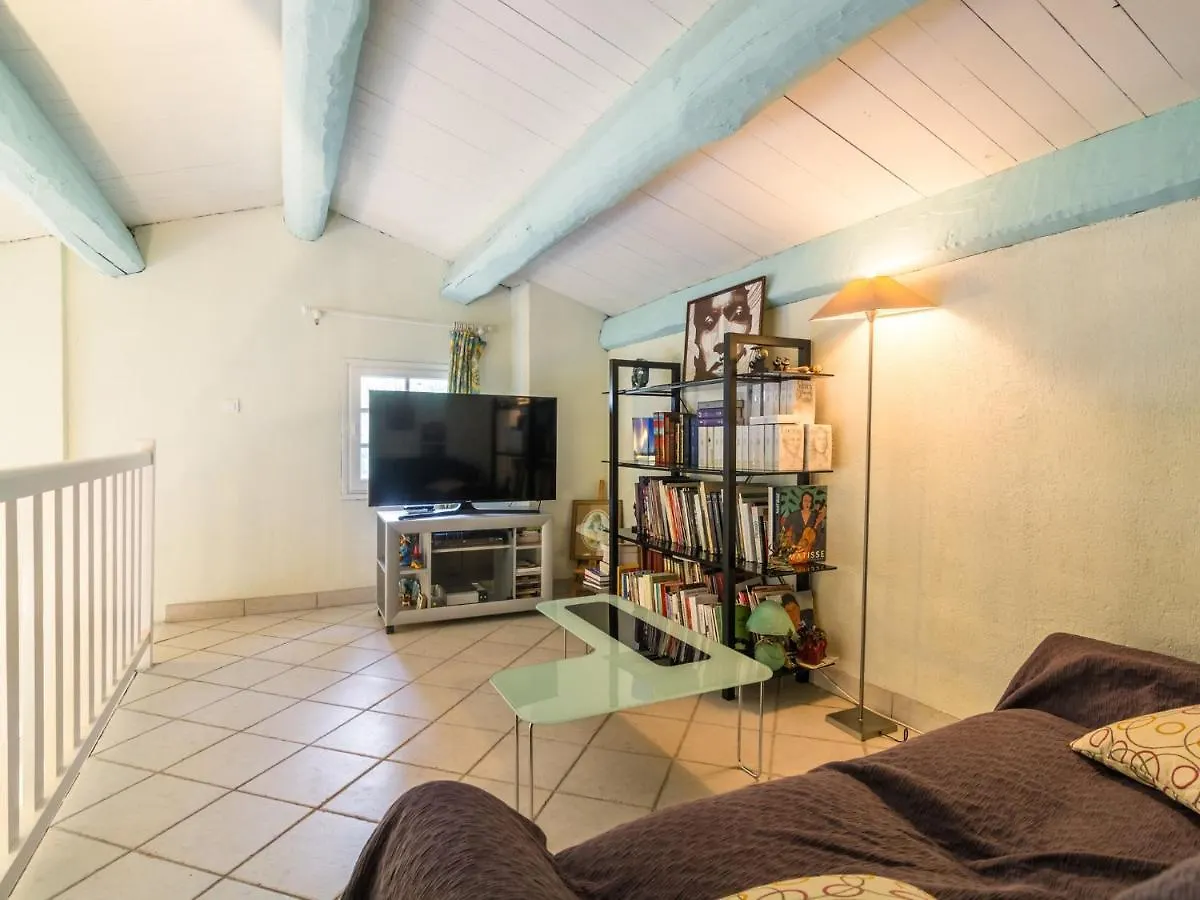 Pretty House With Sea View On The Hy Res location