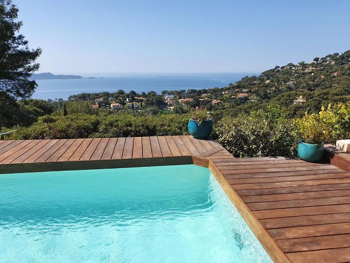 Pretty House With Sea View On The Hy Res Hyeres