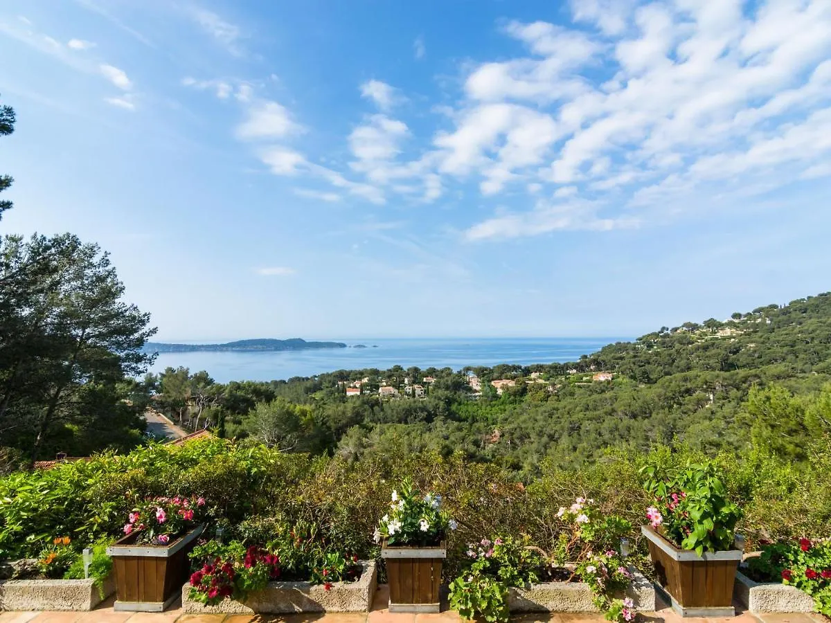 Pretty House With Sea View On The Hy Res 0*, Hyeres France